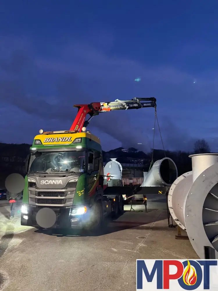 Das Bild zeigt den erfolgreichen Transport von Brandl Transport-Logistik GmbH einer Nachverbrennungsanlage für die MPOT GmbH von Spanien nach Österreich
