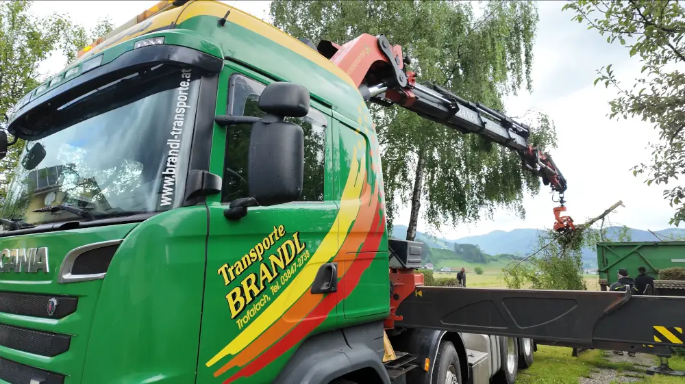Wood Cracker bei Brandl Transport-Logistik GmbH