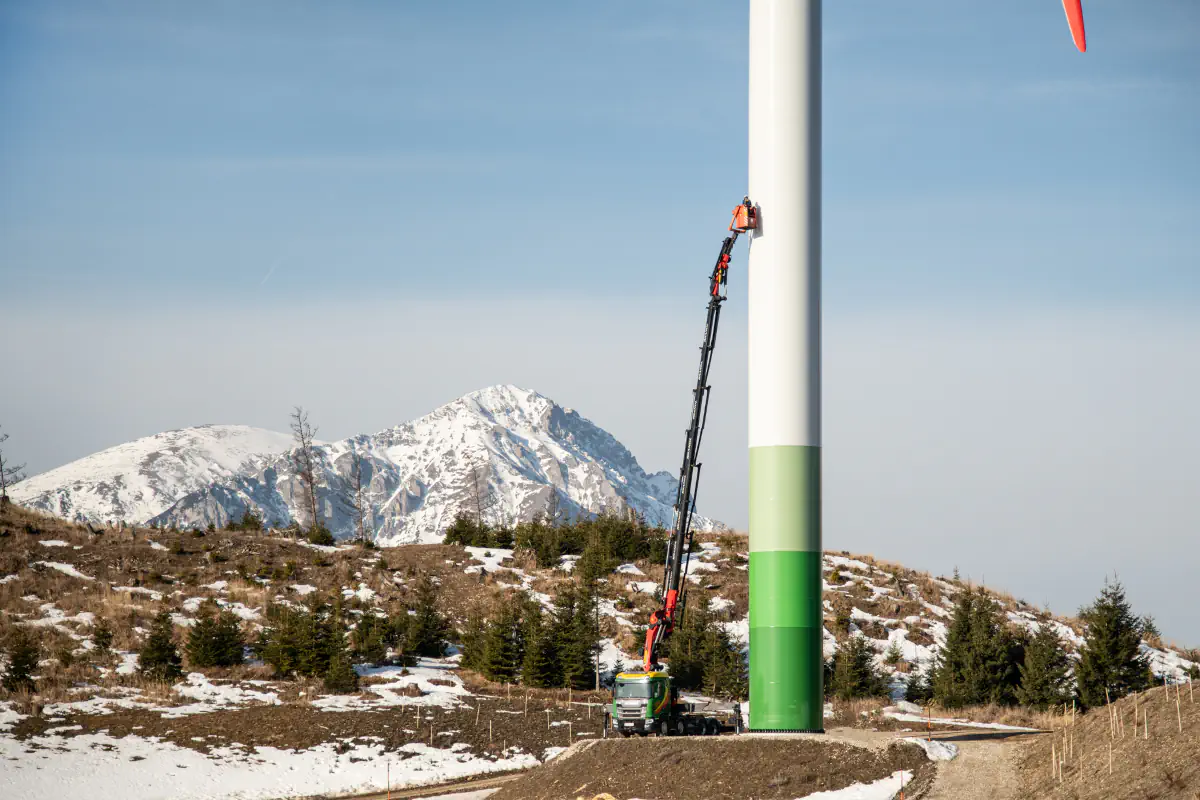 Brandl Transport-Logistik GmbH Montage Messeinrichtung am Silbersberg