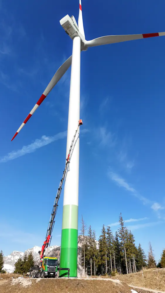 Brandl Transport-Logistik GmbH - Montage Messeinrichtung am Silbersberg